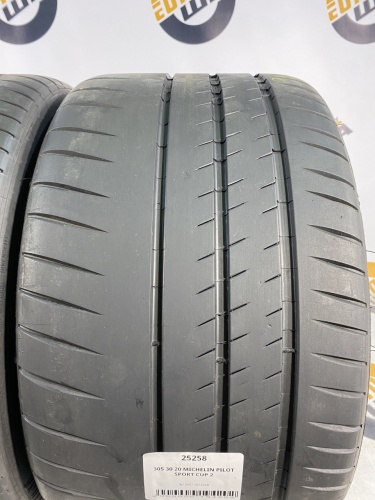 305 30 20 MICHELIN PILOT SPORT CUP 2