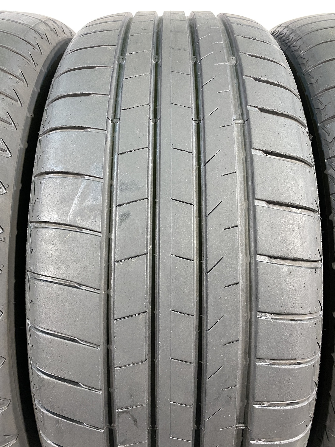235 55 18 BRIDGESTONE ALENZA 001