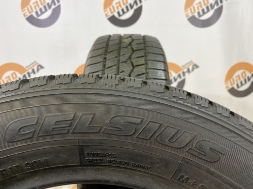 225 60 17 TOYO CELSIUS