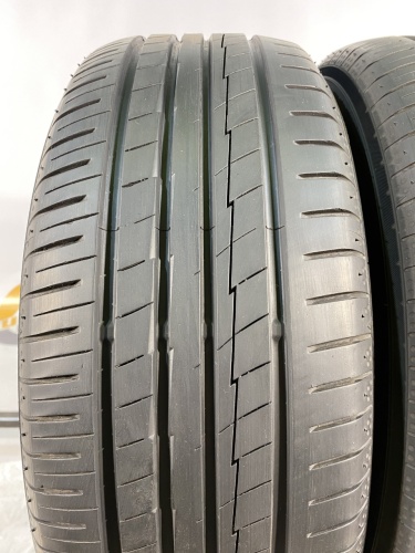 215 55 17 YOKOHAMA BLUEARTH AE50