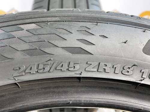 245 45 18 KUMHO ECSTA PS71