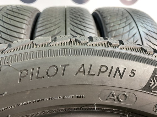 225 55 18 MICHELIN PILOT ALPIN 5