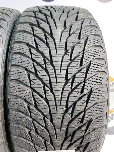 245 45 18 NOKIAN HAKKAPELIITTA R2