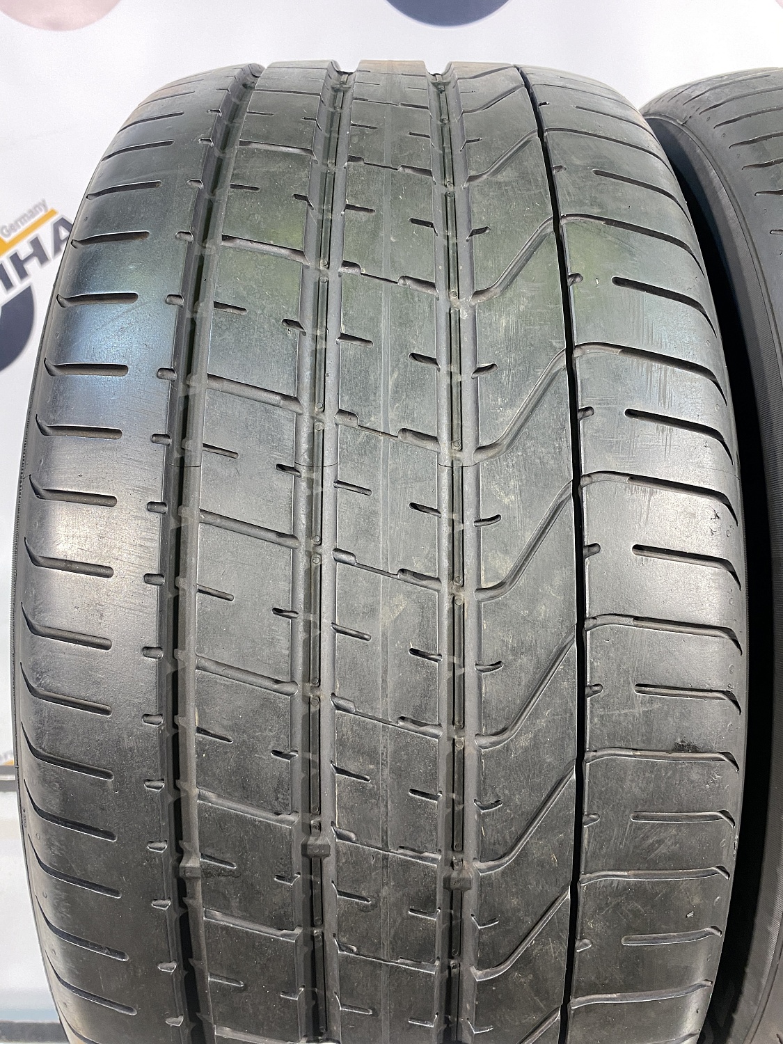305 40 20 PIRELLI P ZERO
