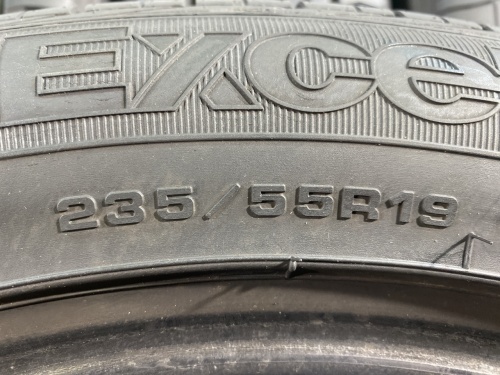 235 55 19 GOODYEAR EXCELLENCE