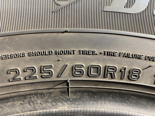 225 60 18 DUNLOP GRANDTREK ST30