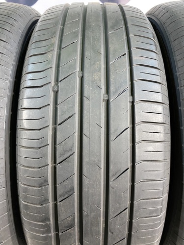 235 55 19 NEXEN N'FERA SPORT SU2