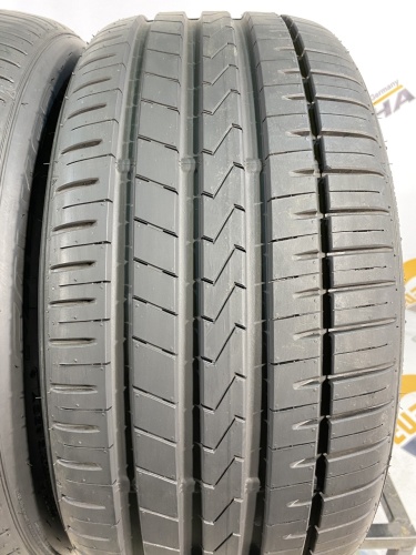 245 40 19 FALKEN AZENIS FK-510