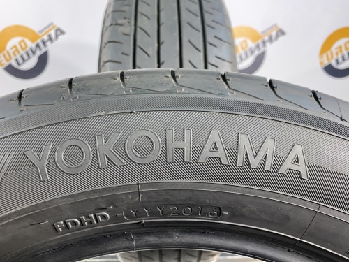 225 60 18 YOKOHAMA BLUEARTH E51B
