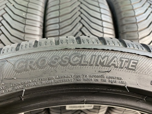 235 40 19 MICHELIN CROSSCLIMATE