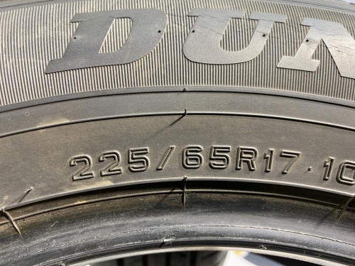 225 65 17 DUNLOP GRANDTREK ST30