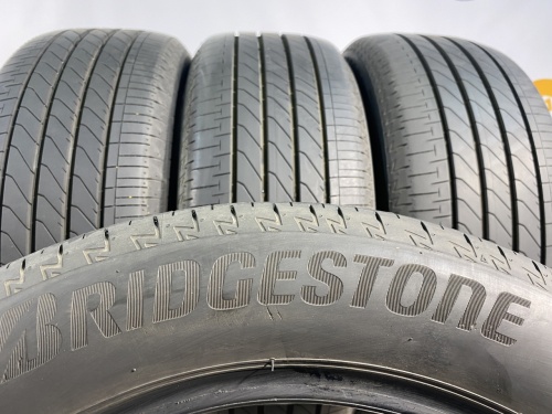 215 55 17 BRIDGESTONE TURANZA T005A