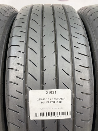 225 60 18 YOKOHAMA BLUEARTH E51B