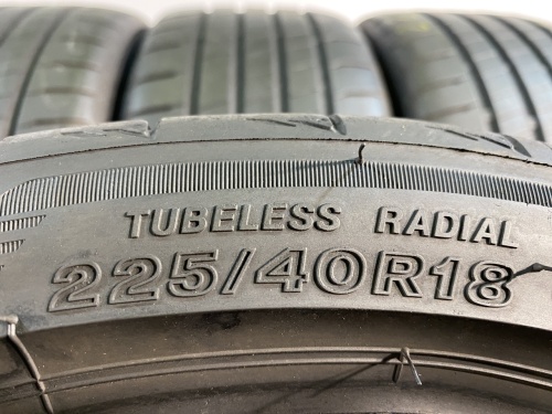 225 40 18 BRIDGESTONE POTENZA S005