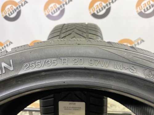 255 35 20 VREDESTEIN WINTRAC XTREME S