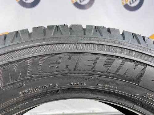 235 60 18 MICHELIN LATITUDE CROSS
