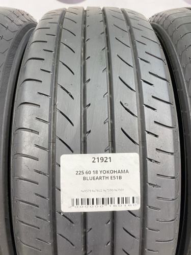 225 60 18 YOKOHAMA BLUEARTH E51B