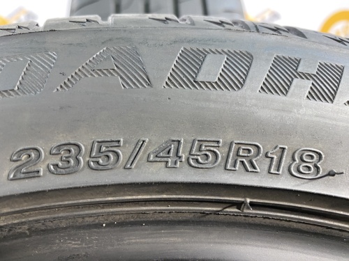 235 45 18 FIRESTONE ROADHAWK