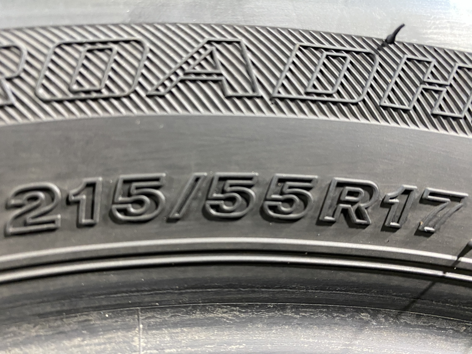 215 55 17 FIRESTONE ROADHAWK