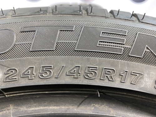 245 45 17 BRIDGESTONE POTENZA RE 050A