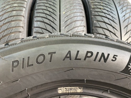 225 55 18 MICHELIN PILOT ALPIN 5
