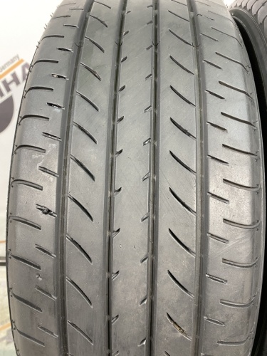 225 60 18 YOKOHAMA BLUEARTH E51B