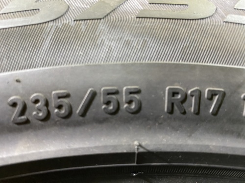 235 55 17 PIRELLI WINTER SOTTOZERO 3