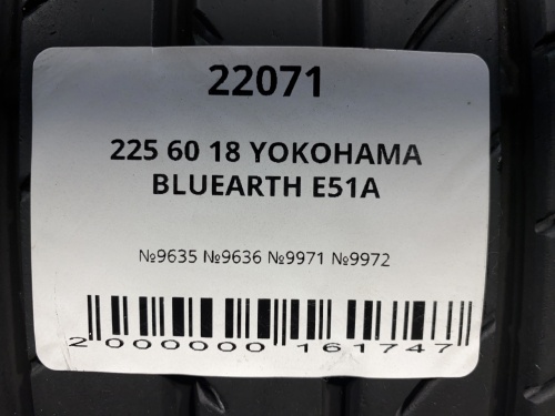 225 60 18 YOKOHAMA BLUEARTH E51A