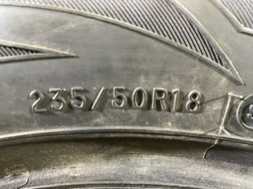 235 50 18 COOPER WEATHER-MASTER WSC