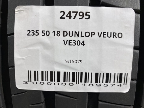 235 50 18 DUNLOP VEURO VE304