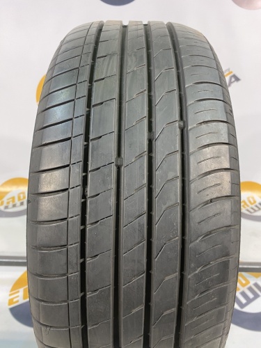 215 55 17 NEXEN N'FERA SU2