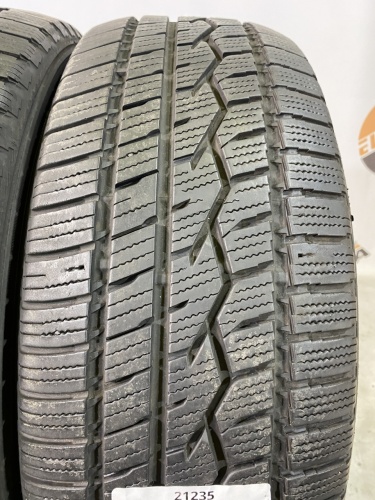 225 60 17 TOYO CELSIUS