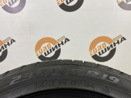 235 45 19 PIRELLI WINTER SOTTOZERO 3