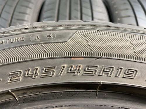 245 45 19 DUNLOP SP SPORT LM705