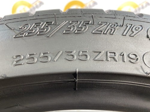 255 35 19 MICHELIN PILOT SUPER SPORT