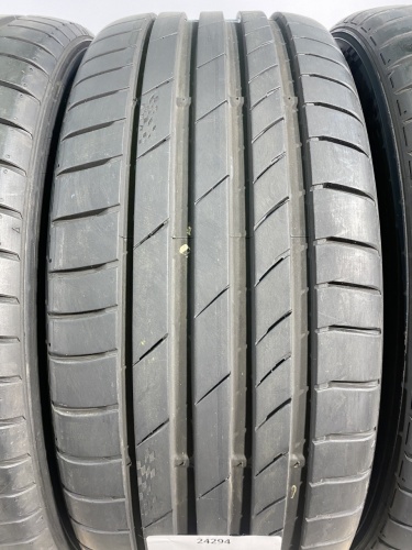 225 40 18 KUMHO ECSTA PS71