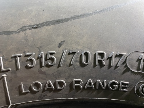 315 70 17 BFGOODRICH ALL-TERRAIN T/A KO2