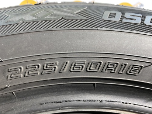 225 60 18 DUNLOP SP SPORT MAXX 050