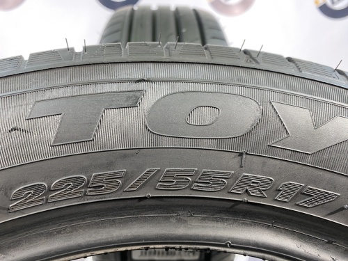 225 55 17 TOYO PROXES CF2
