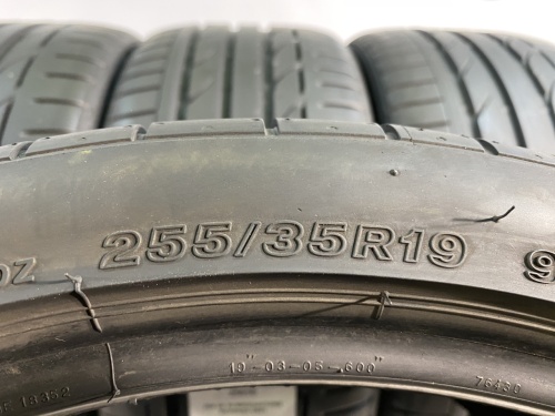 255 35 19 BRIDGESTONE POTENZA S001