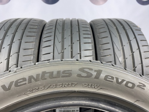 225 45 17 HANKOOK VENTUS S1 EVO 2 K117