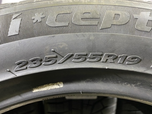 235 55 19 Hankook Winter I'Cept Evo2 W320A SUV