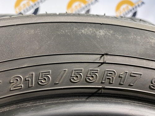 215 55 17 YOKOHAMA BLUEARTH AE50