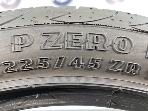 225 45 17 PIRELLI P ZERO NERO