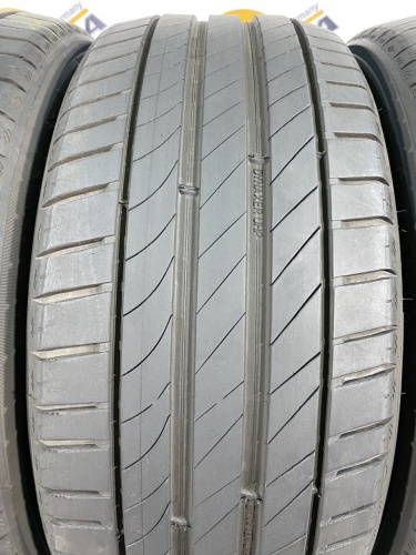 225 45 17 KLEBER DYNAXER UHP