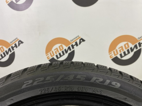 225 45 19 PIRELLI WINTER SOTTOZERO 3 RFT