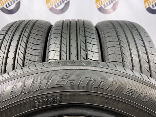 225 55 18 YOKOHAMA BLUEARTH E70