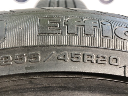 255 45 20 GOODYEAR EFFICIENTGRIP RFT