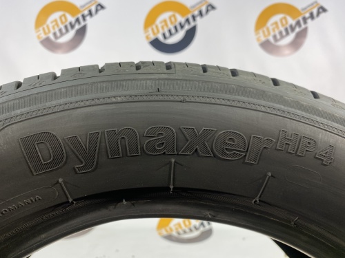 235 55 17 KLEBER DYNAXER HP4