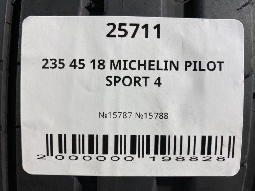 235 45 18 MICHELIN PILOT SPORT 4
